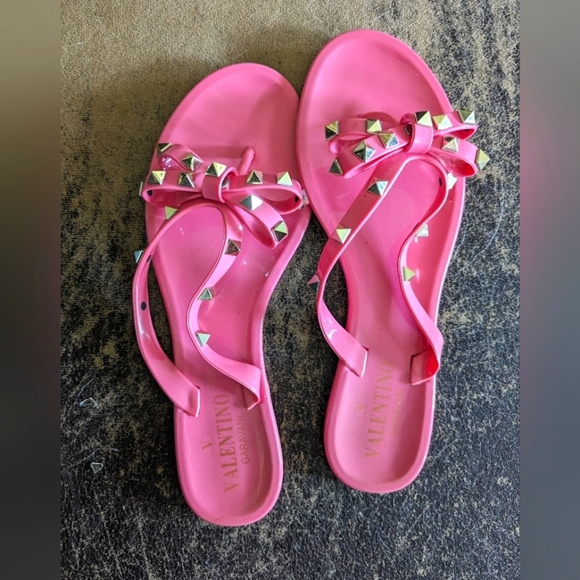 Pink Valentino Garavani studded bow sandals brand nwot - Picture 1 of 7